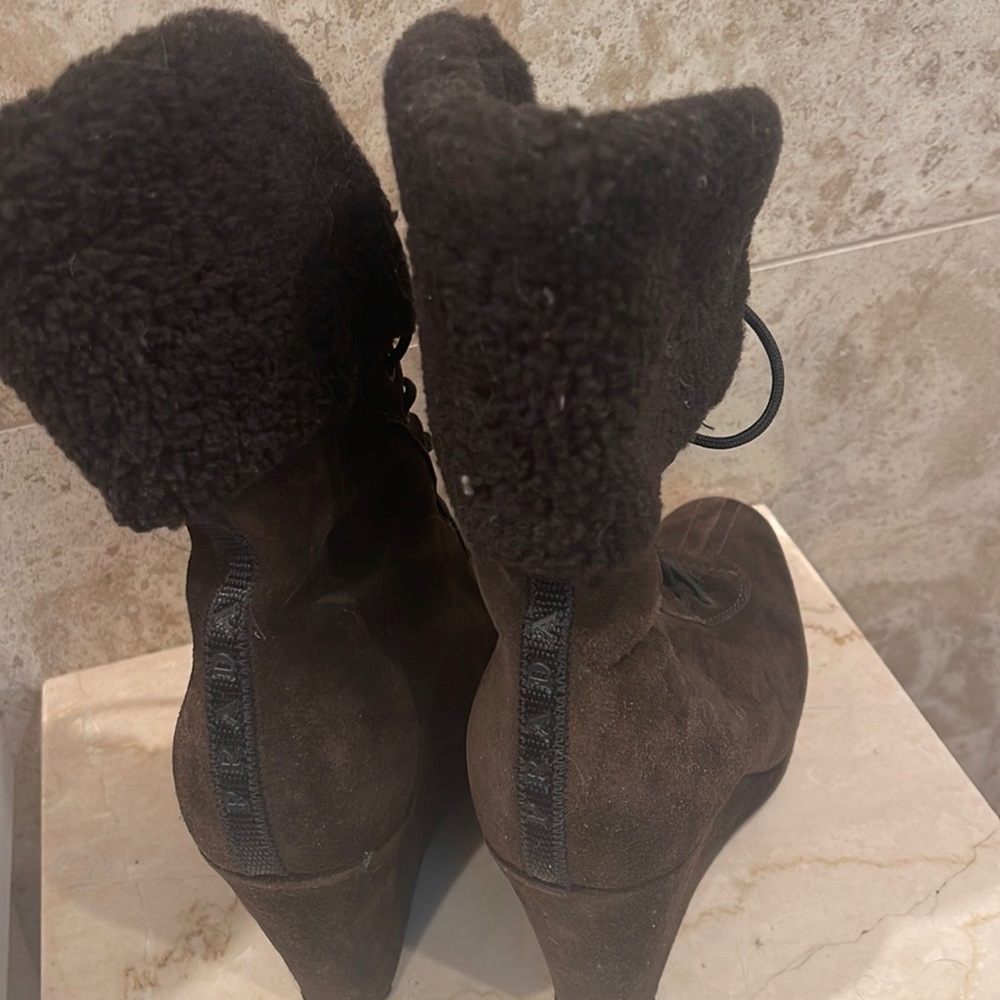 Prada shearling boots - Picture 2 of 6